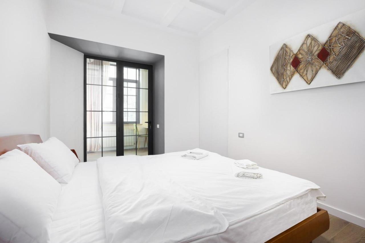 Stay Inn-Apartments On Abovyan 32 Jereván Kültér fotó
